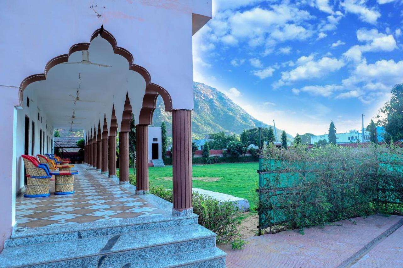 Pari Resort With Nature View Pushkar Eksteriør bilde
